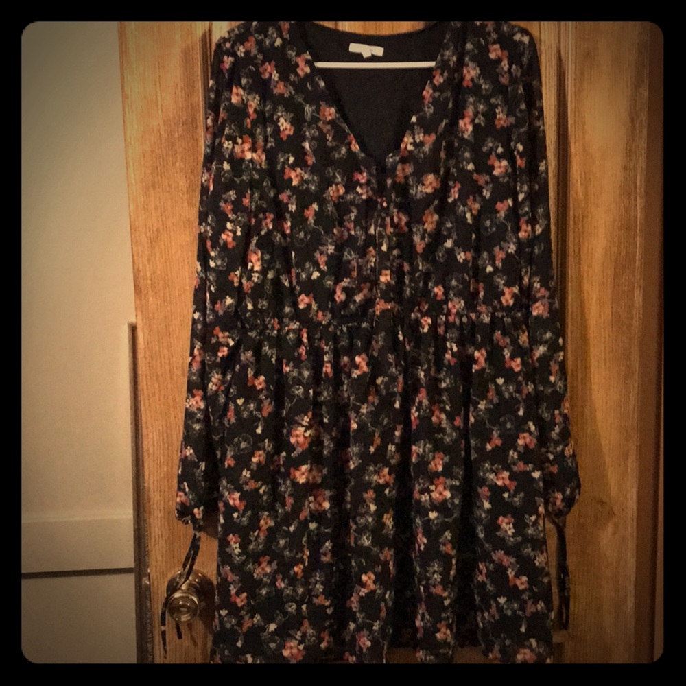 NWOT Maurice’s Floral Cinched Waist Dress